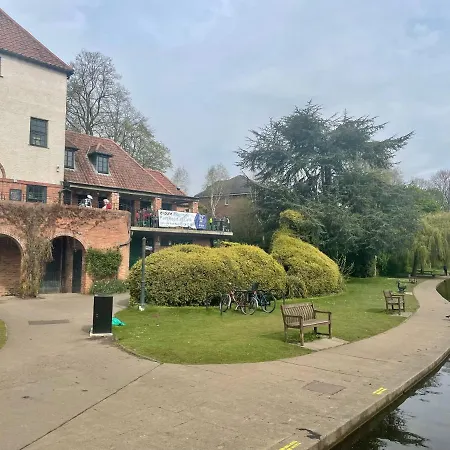 The Vines - Stunning Period - Free Parking - Pensionat 4*