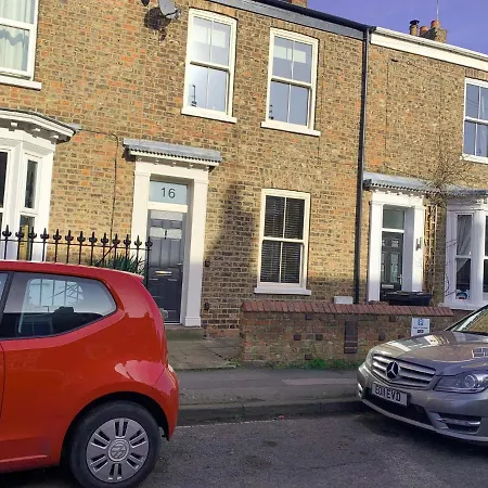 The Vines - Stunning Period Home With Free Parking York