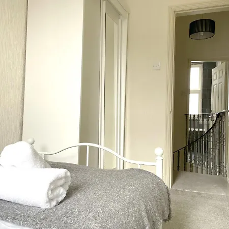 The Vines - Stunning Period Home With Free Parking * York