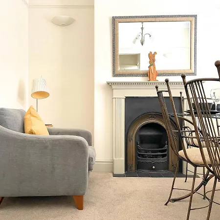 The Vines - Stunning Period Home With Free Parking Holiday home York