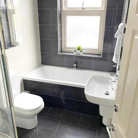 Maison d'hôtes The Vines - Stunning Period - Free Parking - 4*