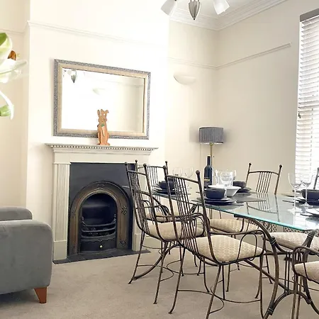 The Vines - Stunning Period Home With Free Parking * York