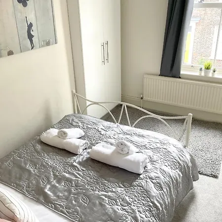 The Vines - Stunning Period Home With Free Parking * York
