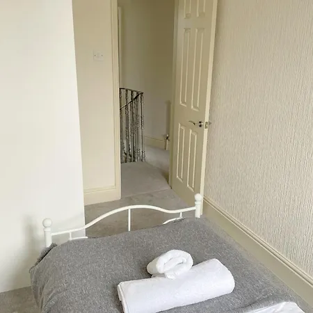 The Vines - Stunning Period Home With Free Parking * York