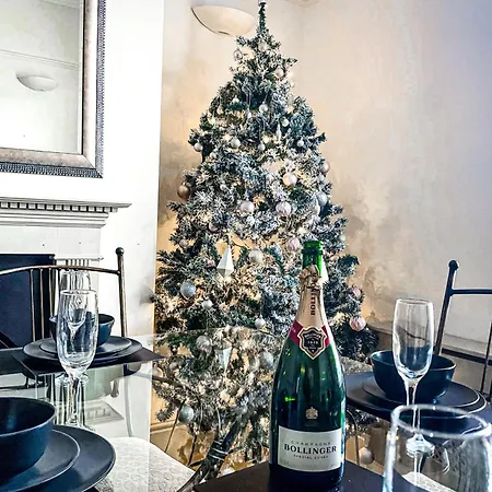 The Vines - Stunning Period Home With Free Parking York